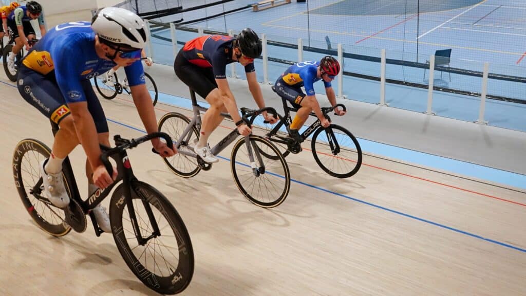 Banesykling i Velodromen i Asker