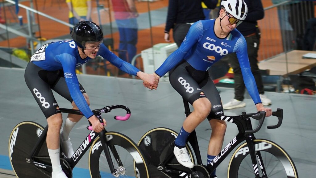 Slik ser det ut når Petter (t.v.) og Stian Rohr veksler. Foto: Jim Daniels