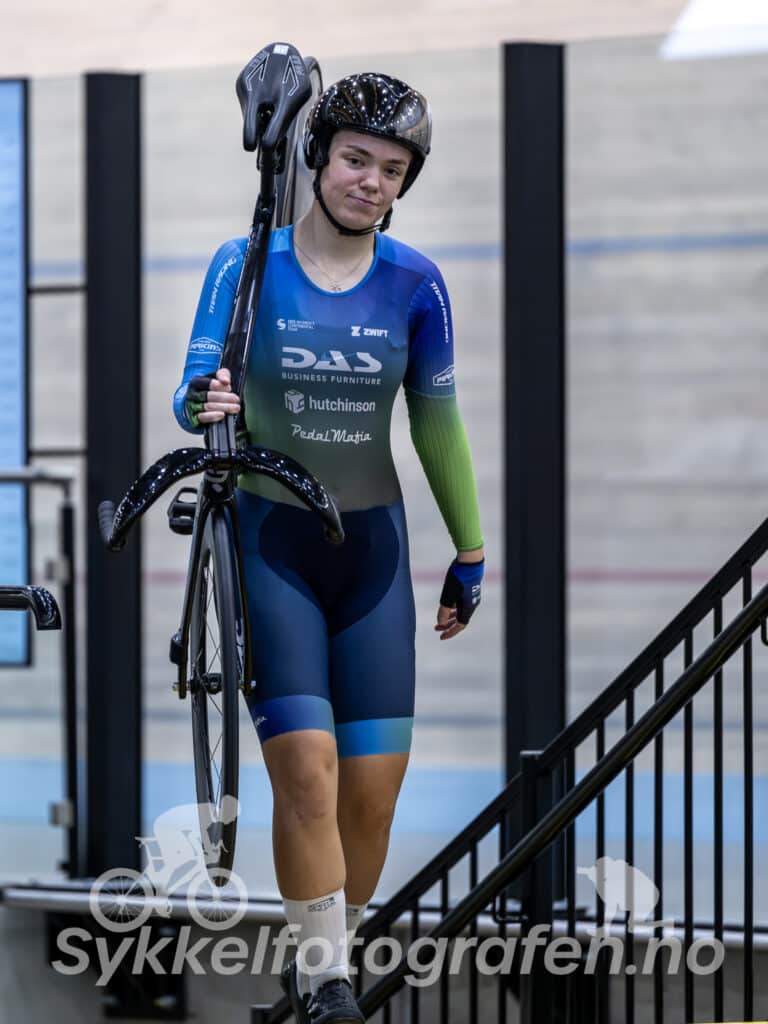 Nora Tveit (Foto: Kjetil Birkedal Pedersen – sykkelfotografen.no)